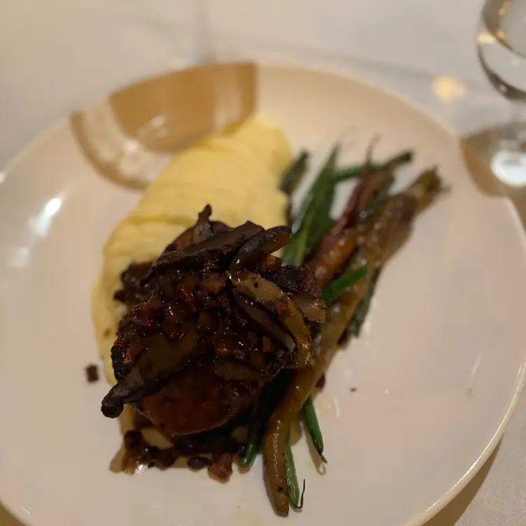 Photo credit: opentable