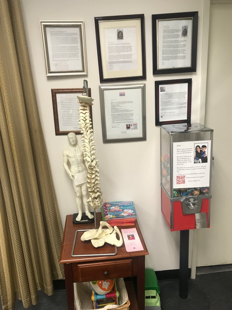 Soft Touch Chiropractic 11145 Tampa Ave #14, Porter Ranch California 91326