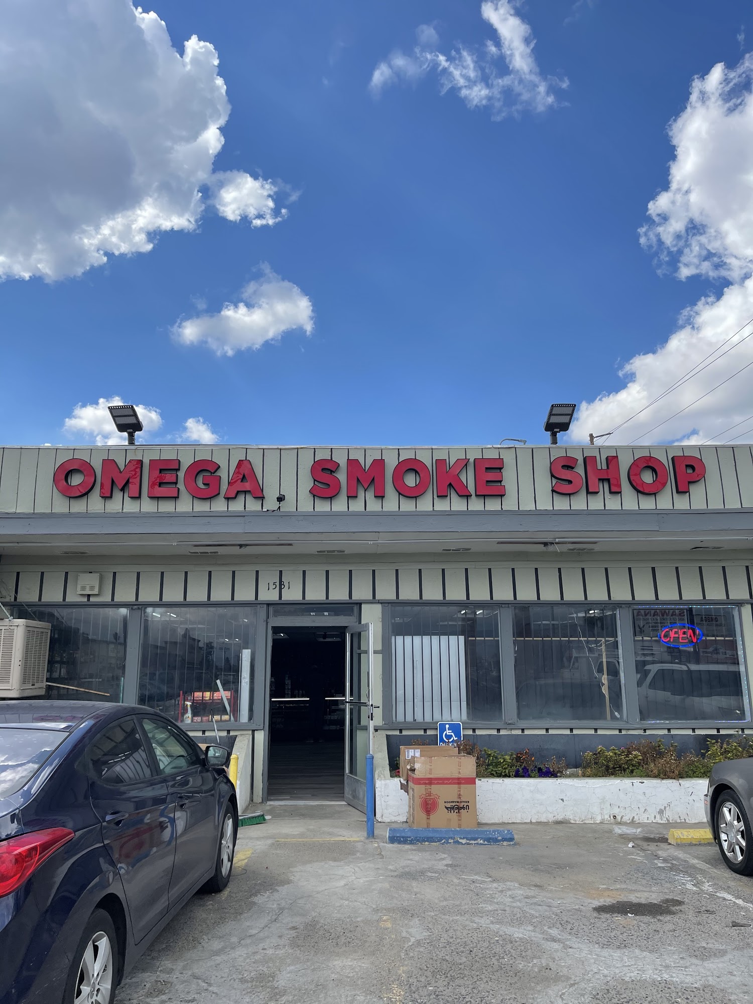 Omega Smoke shop
