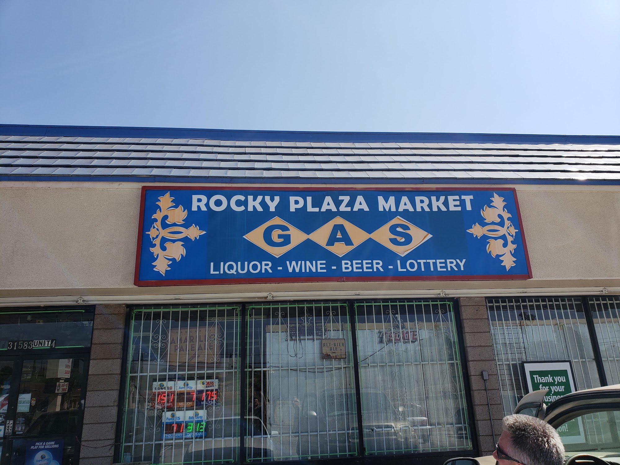 Rocky Plaza Market & Liquor