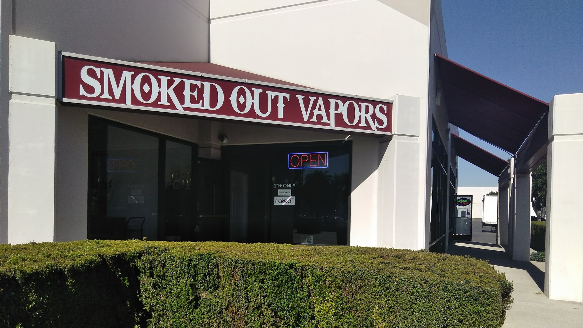 SMOKED OUT VAPORS