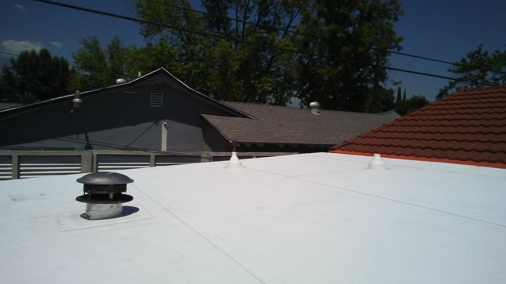 Hull & Sons Roofing / Commercial & Residential Roofing