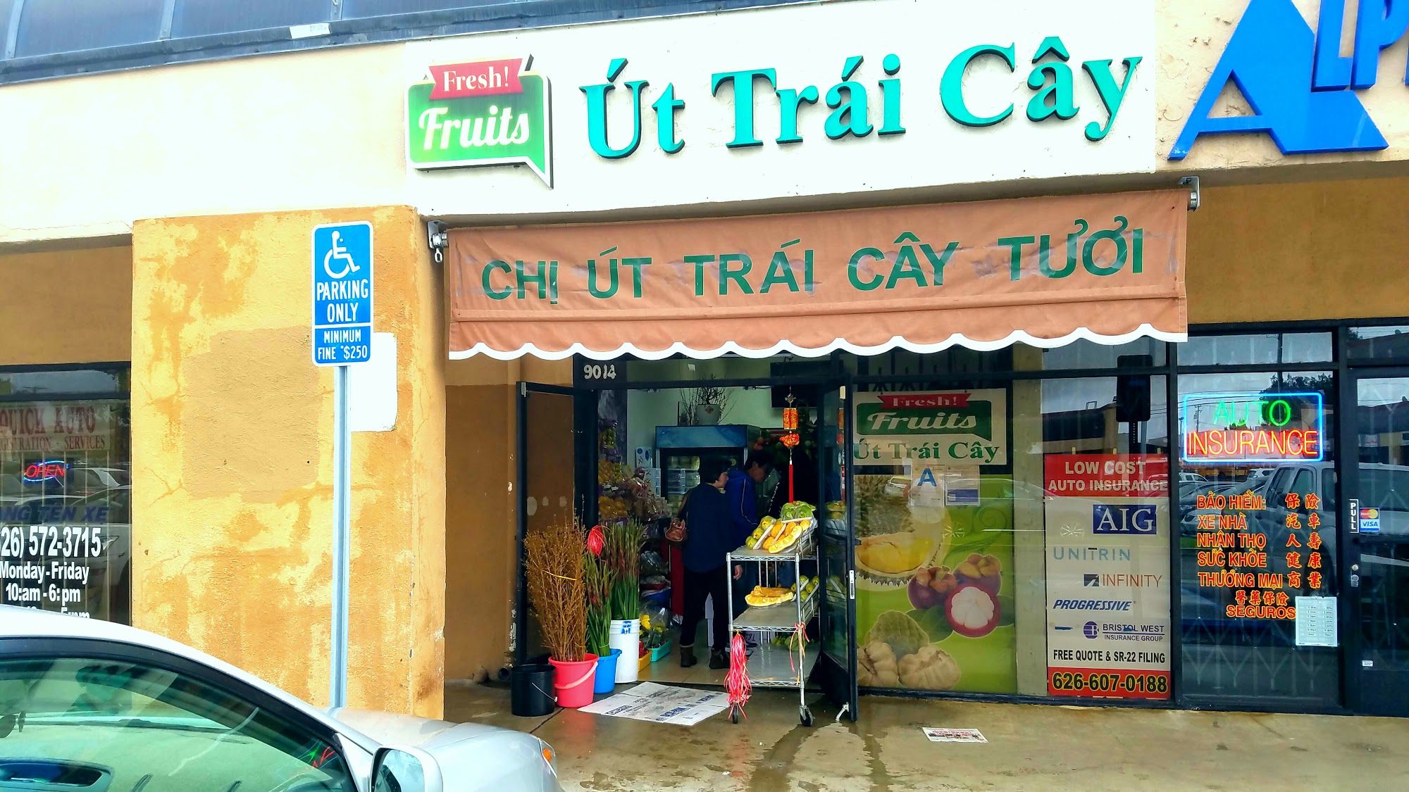 Ut Trai Cay Fresh Fruits