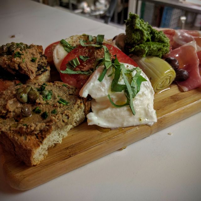 Photo credit: opentable