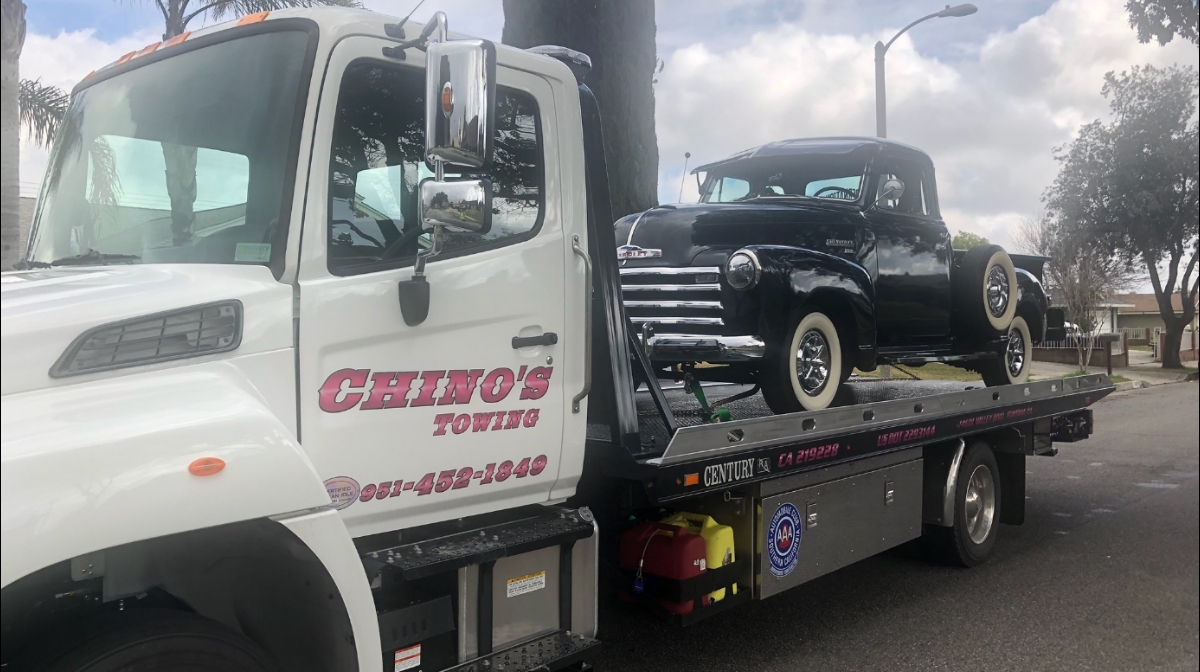 Chino's Towing