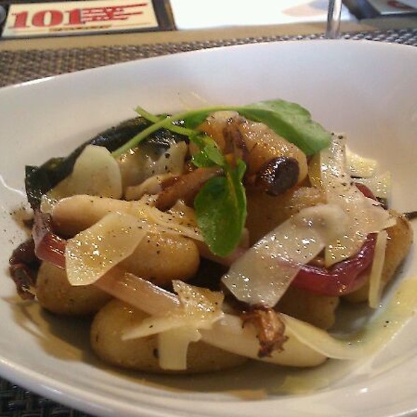 Photo credit: opentable