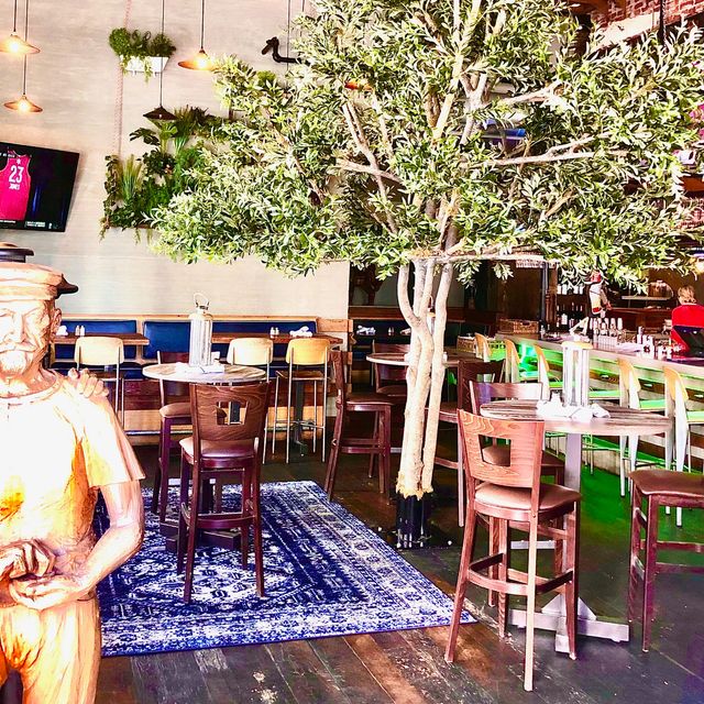Photo credit: opentable