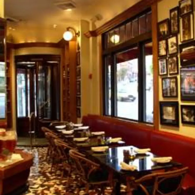 Photo credit: opentable