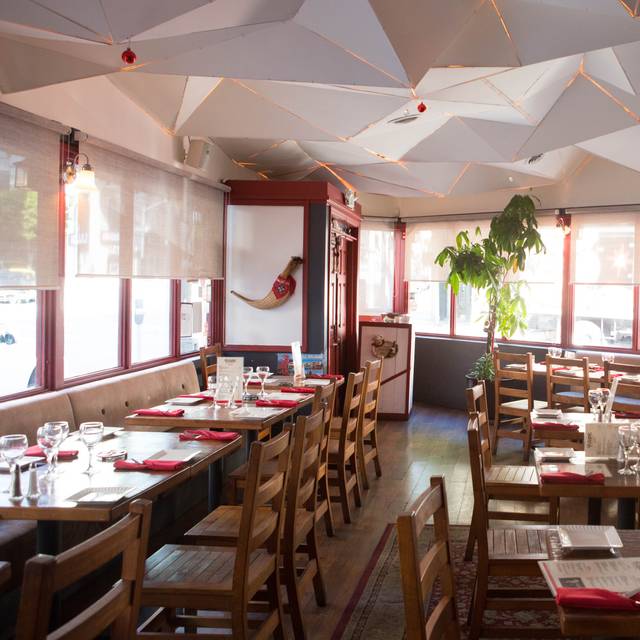 Photo credit: opentable