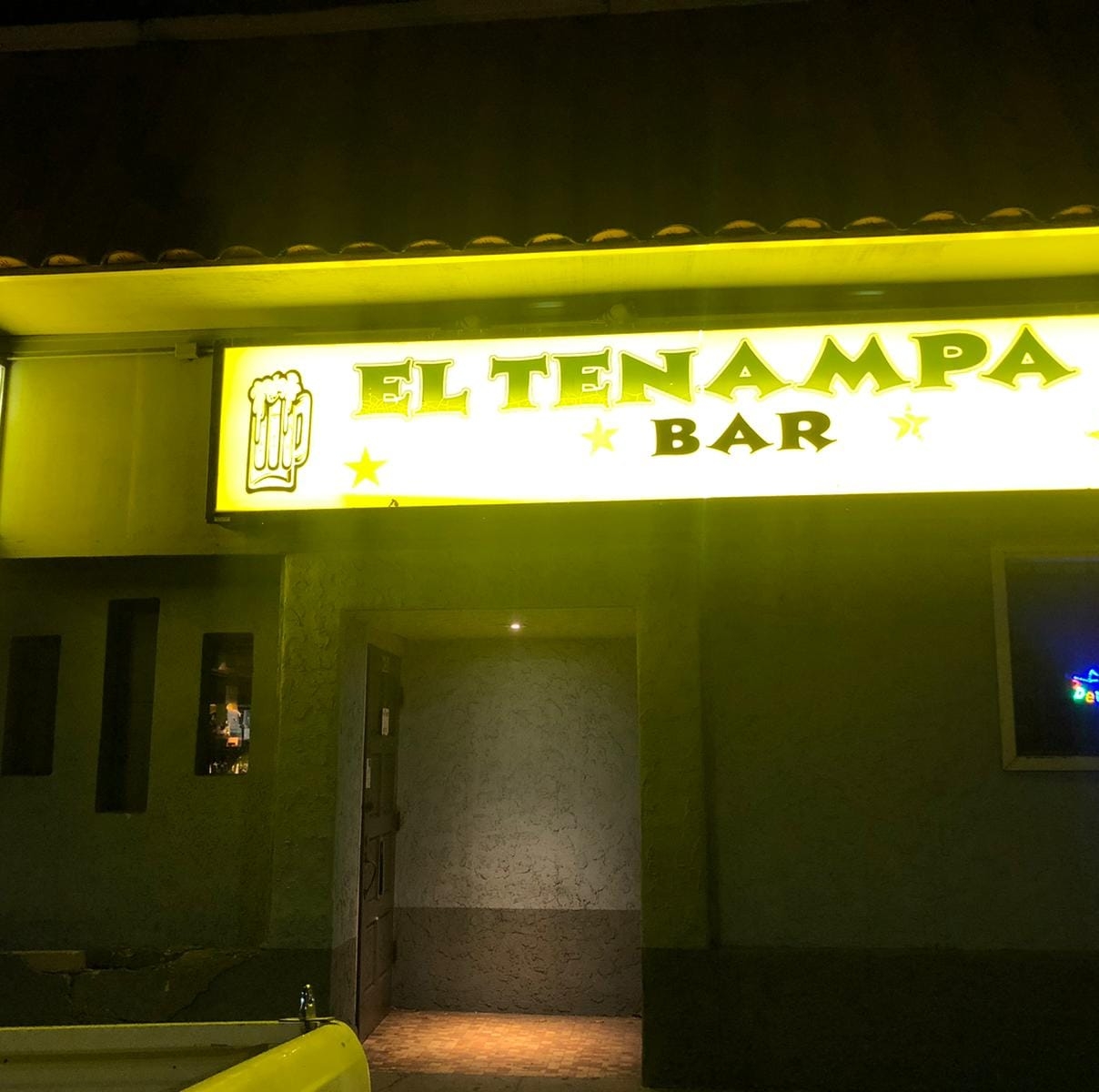 Bar El Tenampa De Oakland Ca.