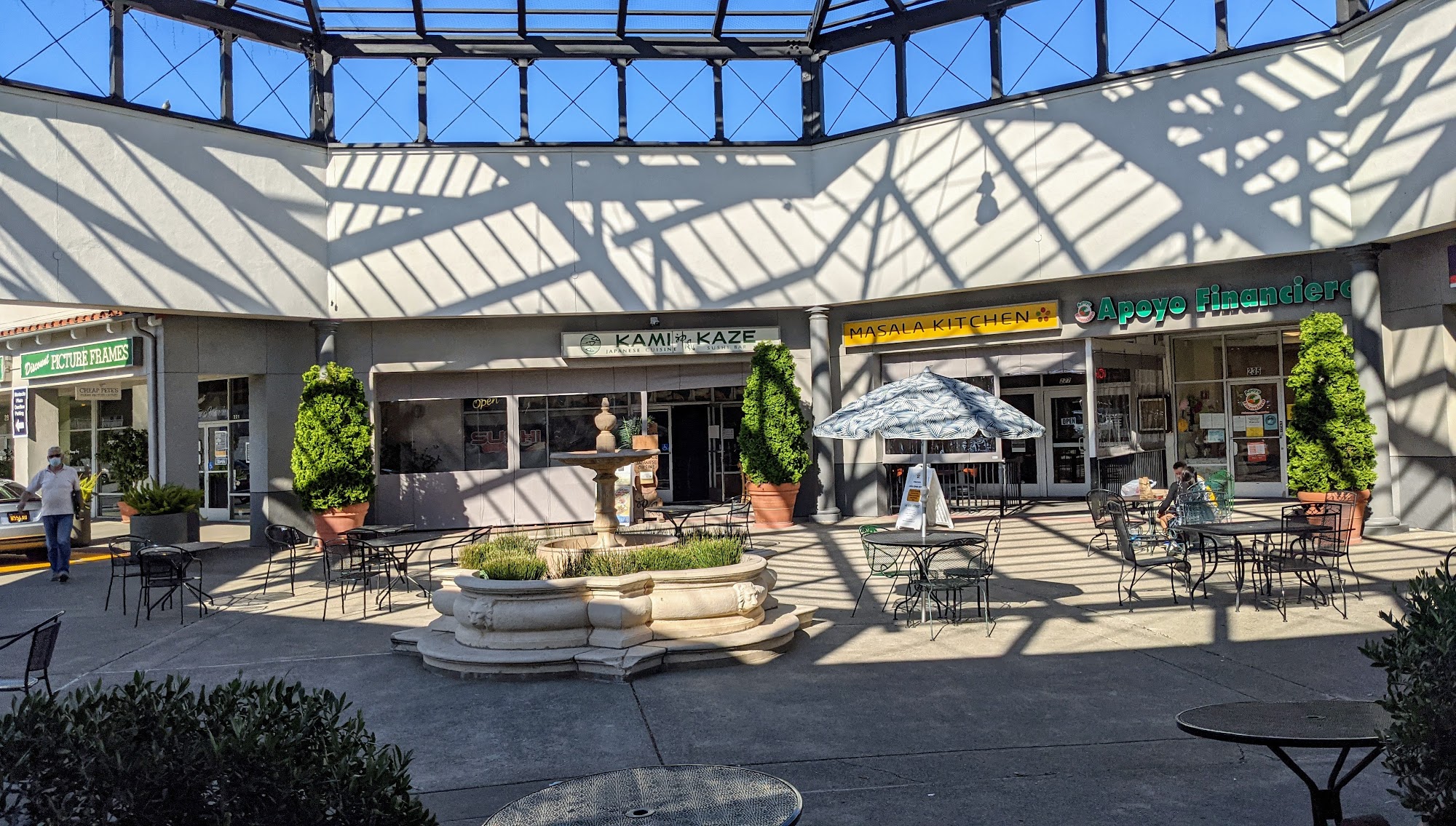 Montecito Plaza