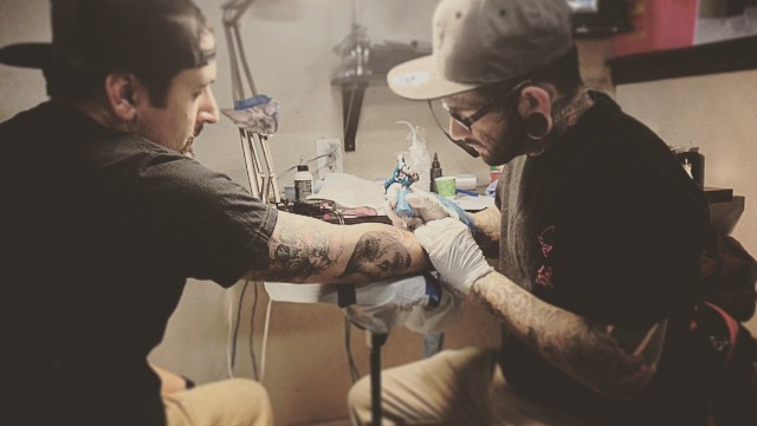 Queens Gold Tattoo Parlor