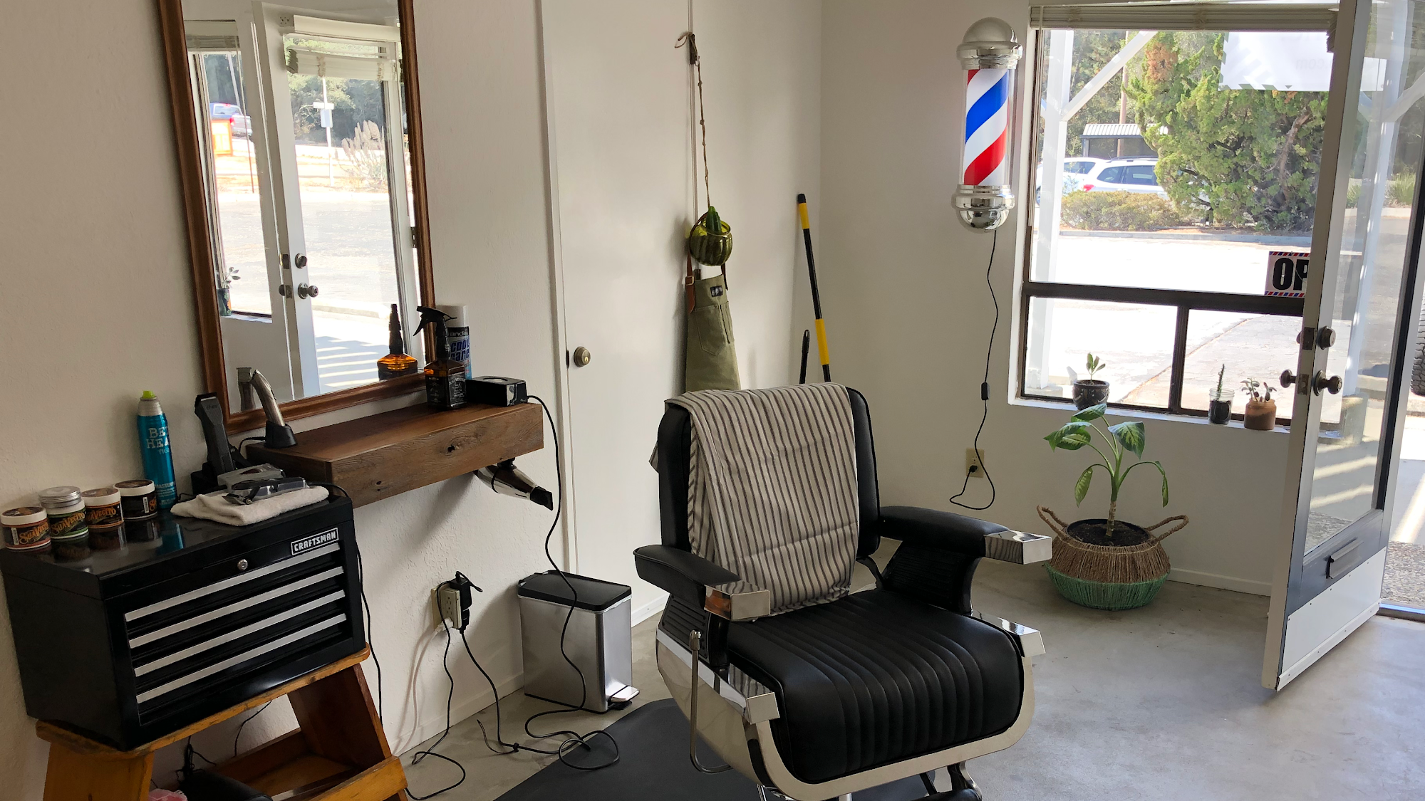 Society Barbershop Santa Cruz