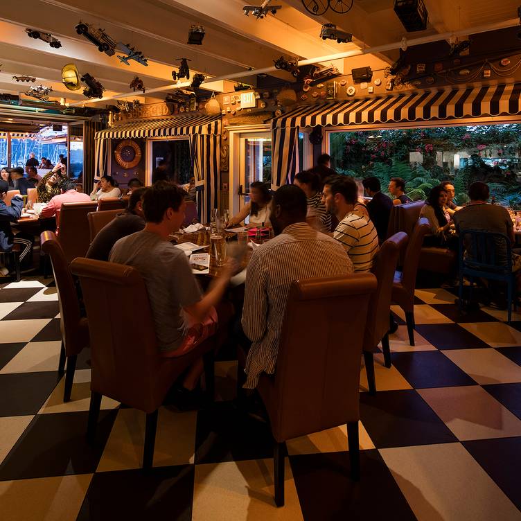 Photo credit: opentable