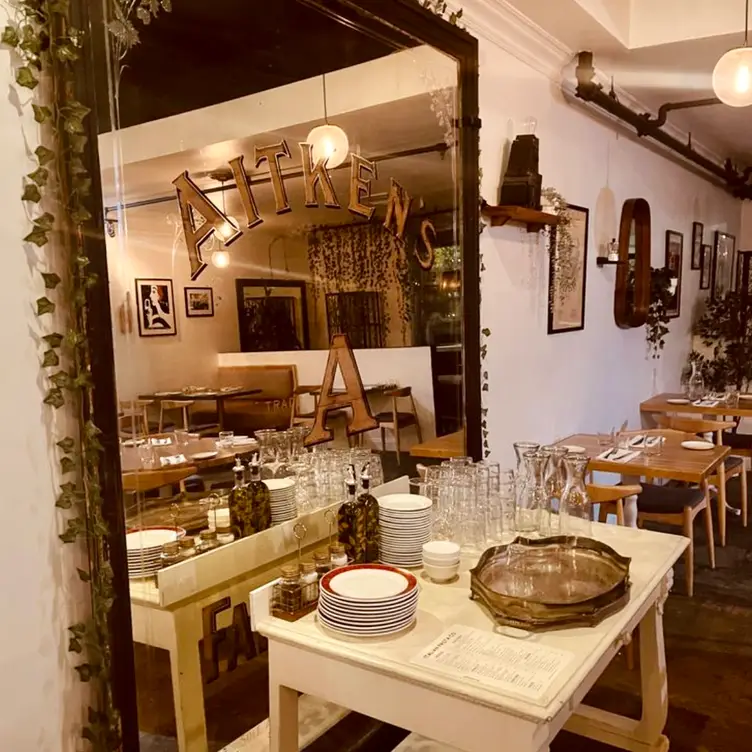 Photo credit: opentable
