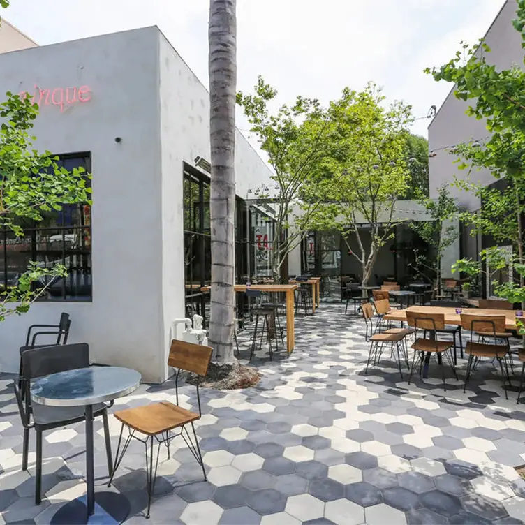 Photo credit: opentable