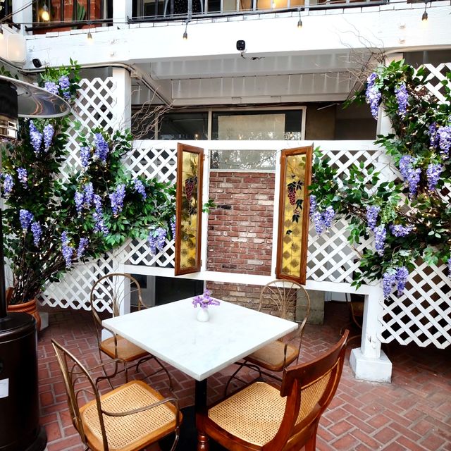 Photo credit: opentable