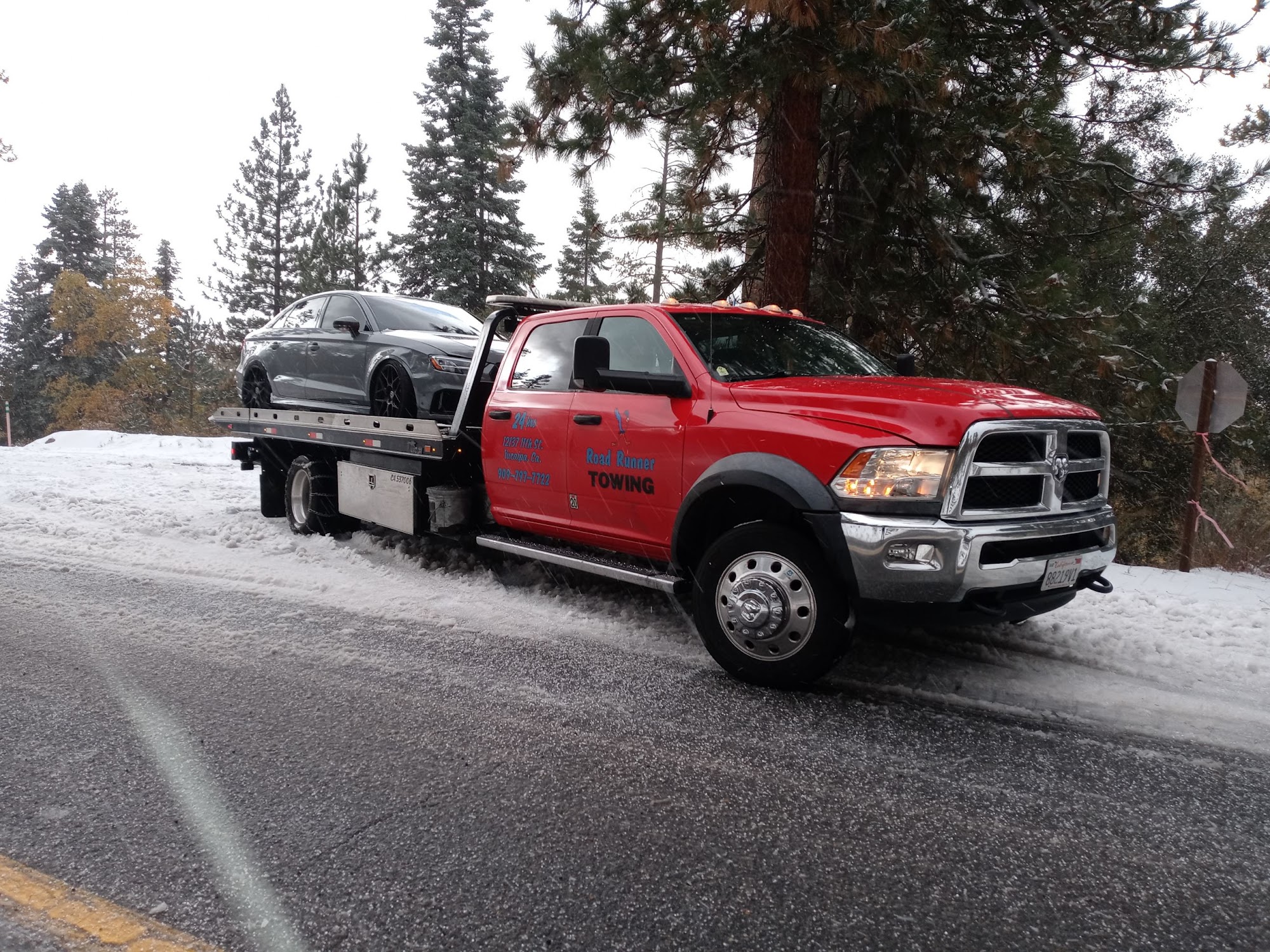 RoadRunner Towing & Storage