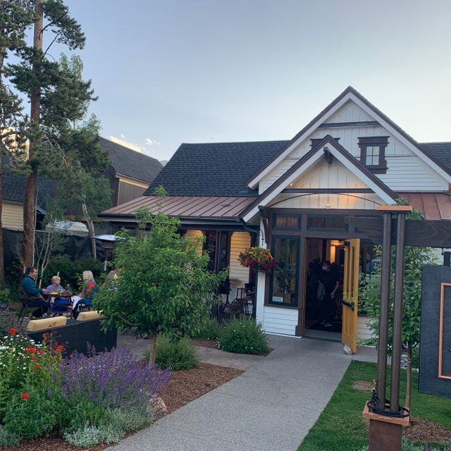 Photo credit: opentable