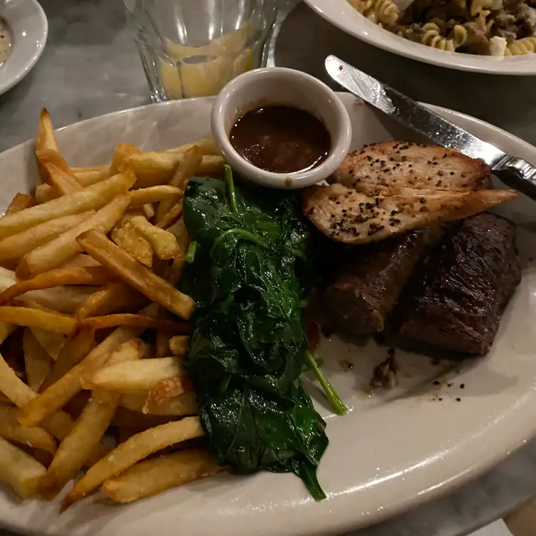 Photo credit: opentable