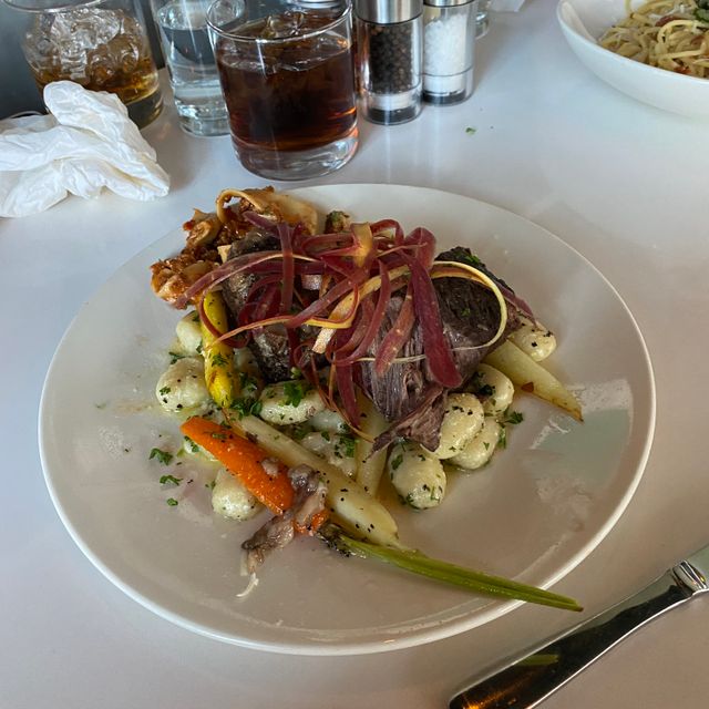 Photo credit: opentable