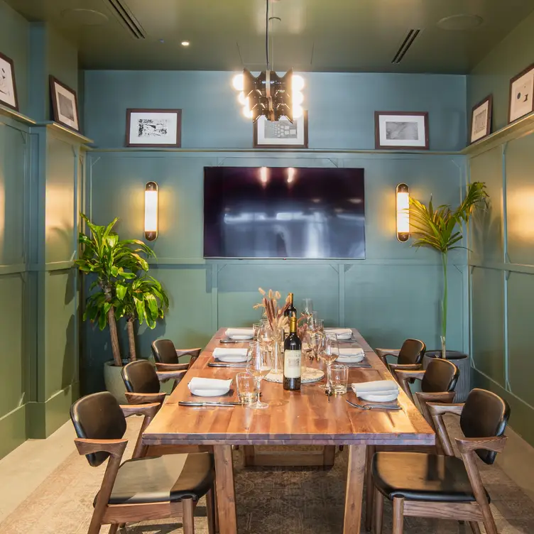 Photo credit: opentable