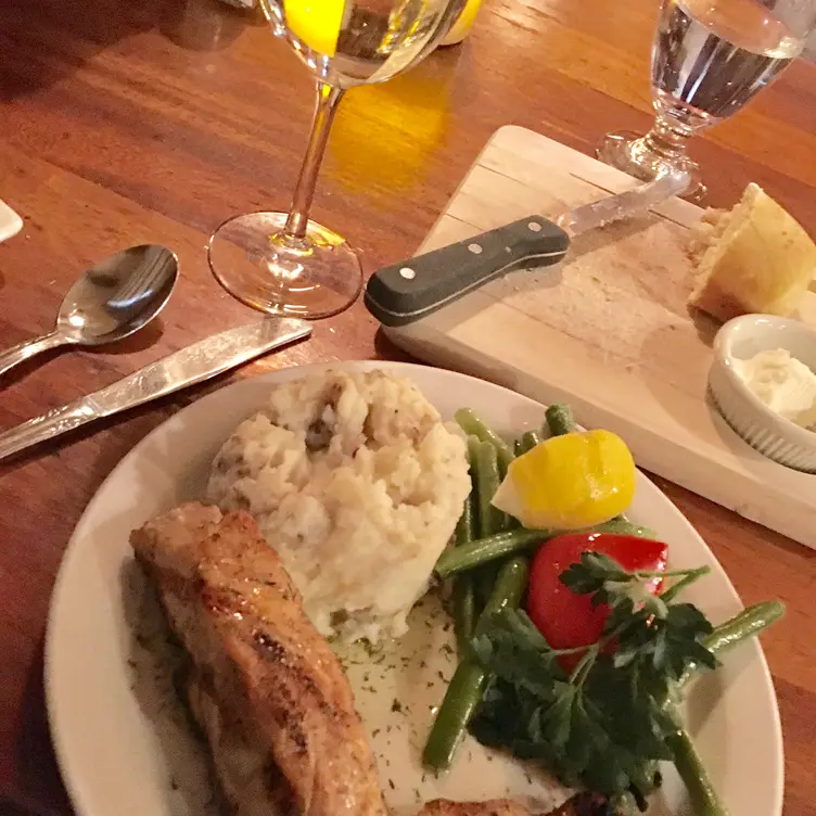 Photo credit: opentable