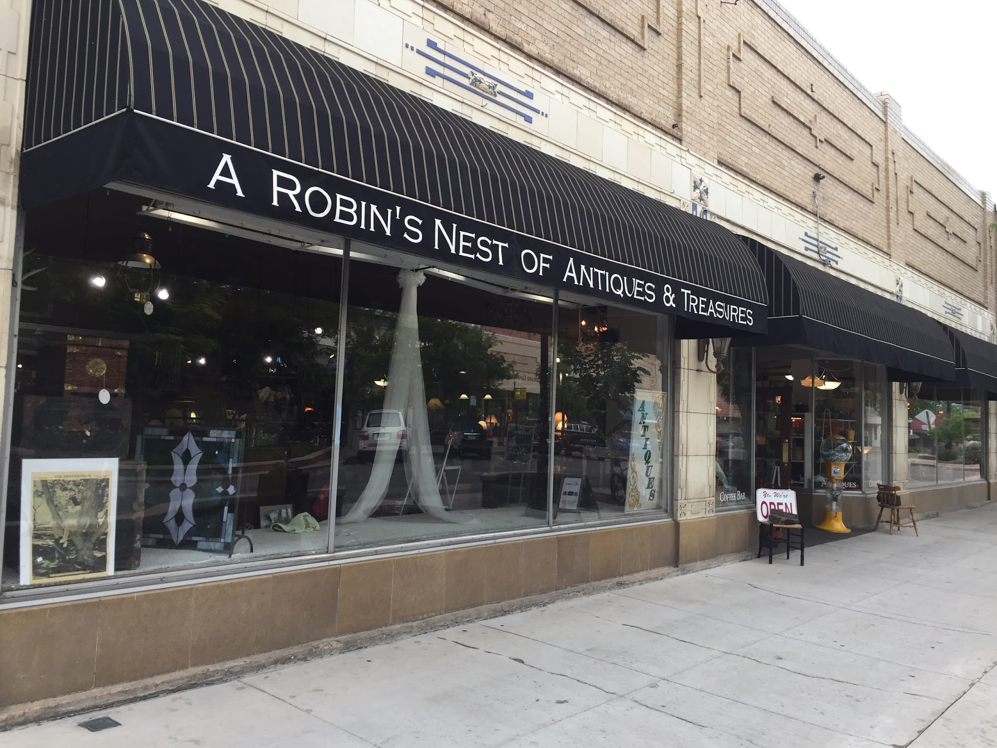 A Robin's Nest of Antiques & Treasures