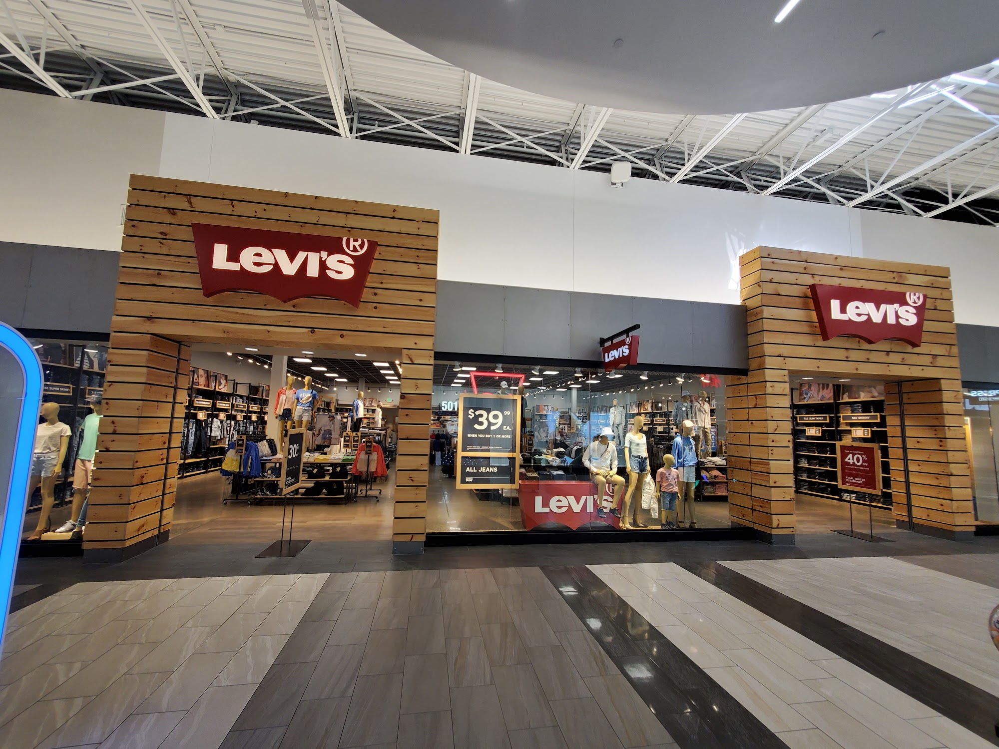 Levi’s Outlet Store