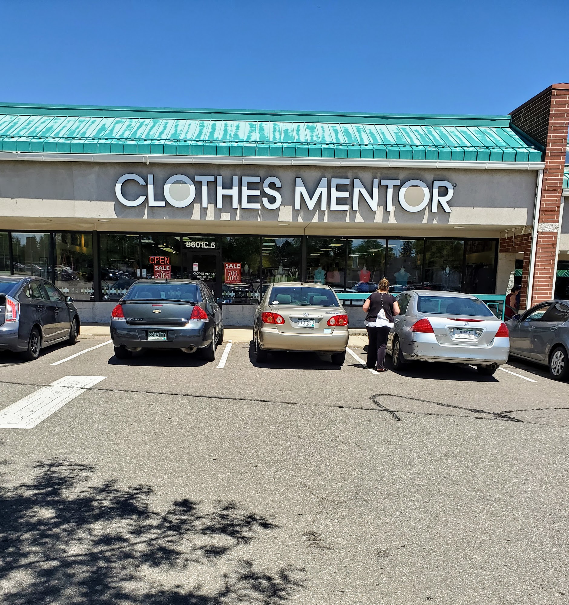 Clothes Mentor