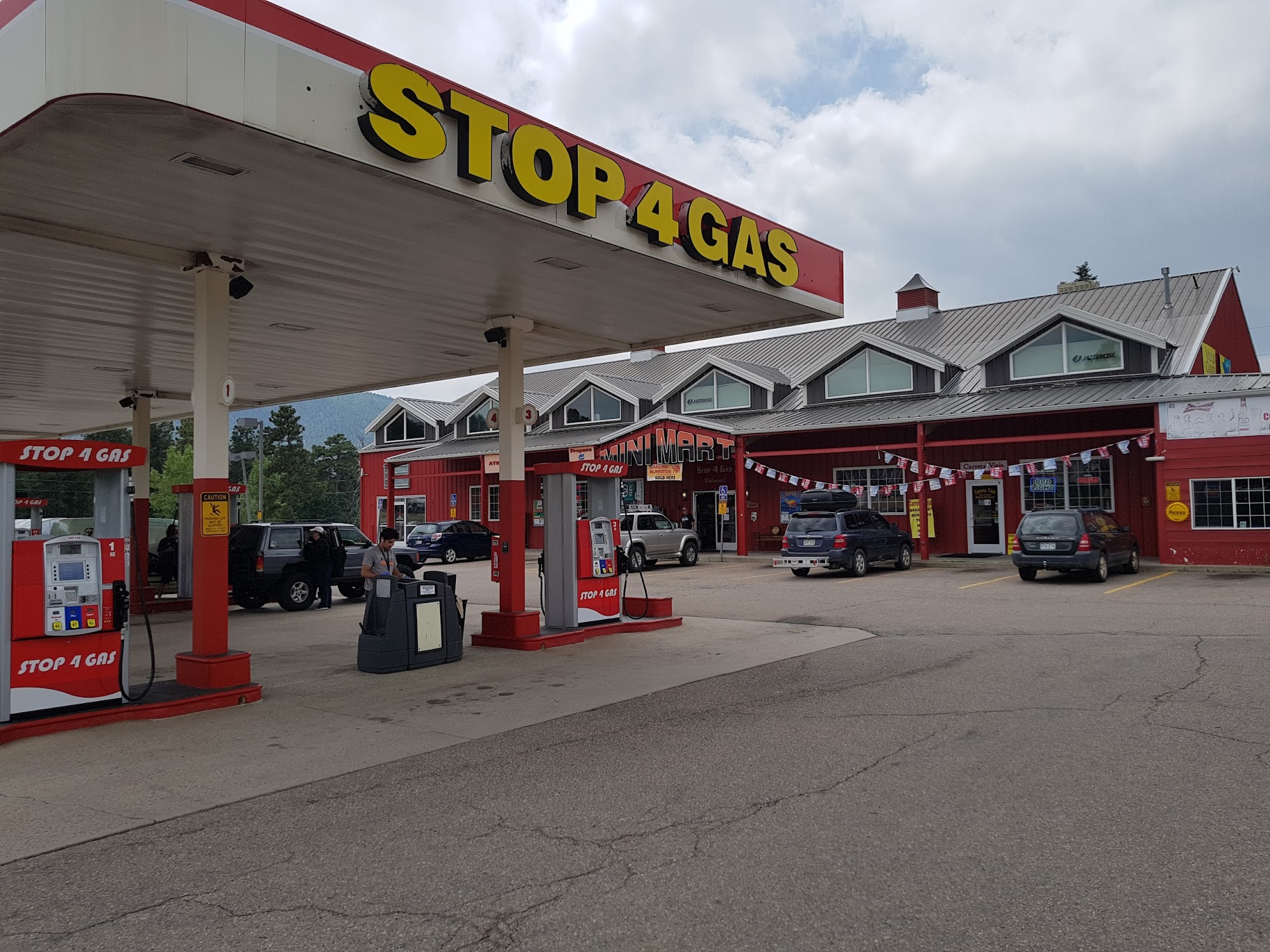 STOP 4 GAS