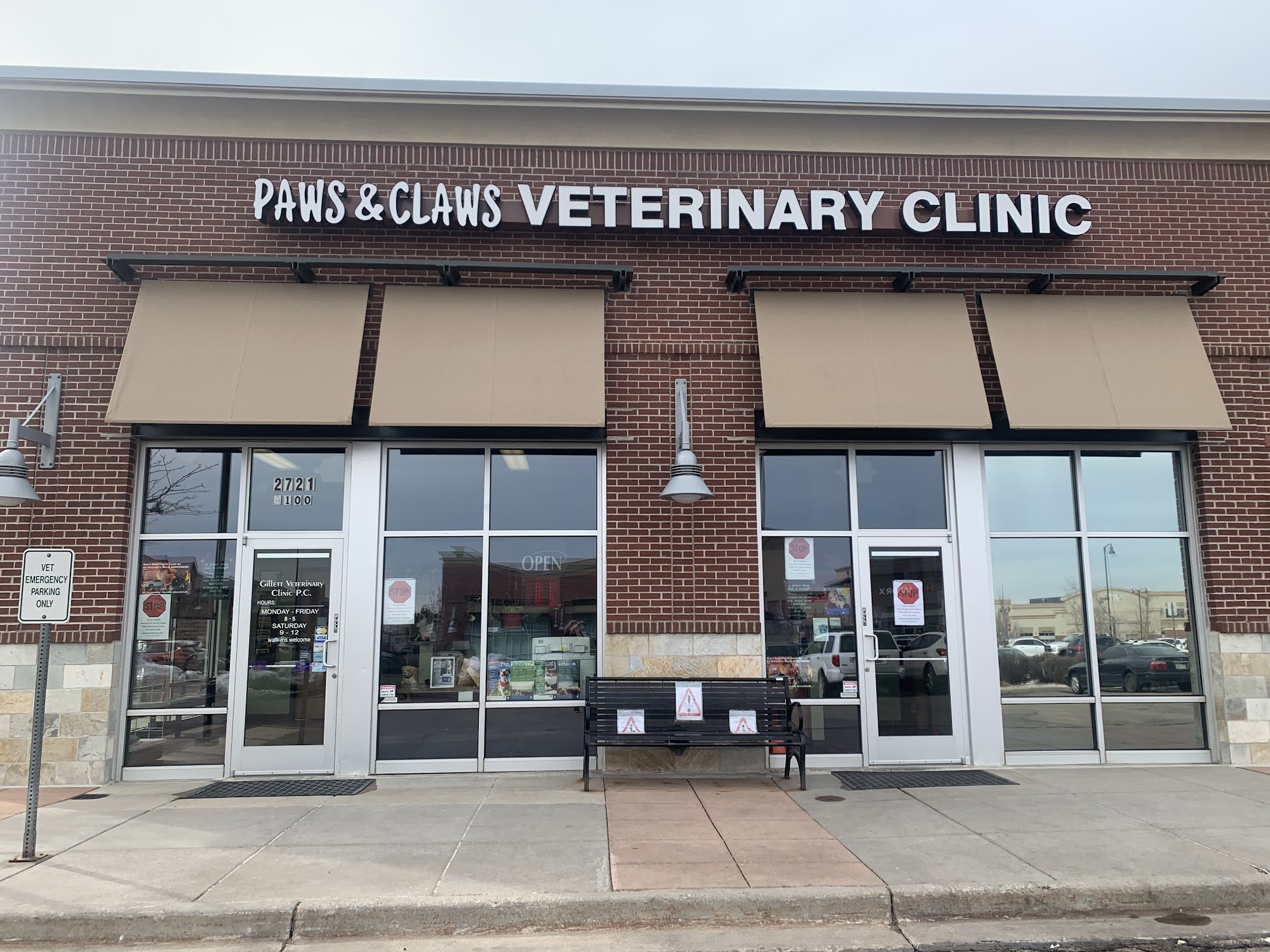 Paws and Claws Veterinary Clinic