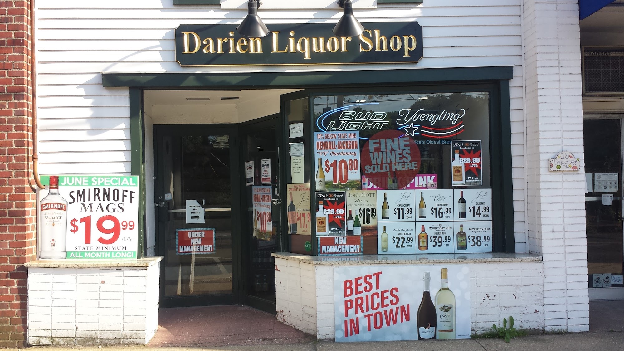 Darien Liquor Shop