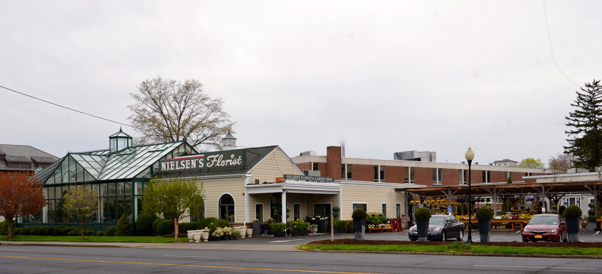 Nielsen's Florist & Garden Shop