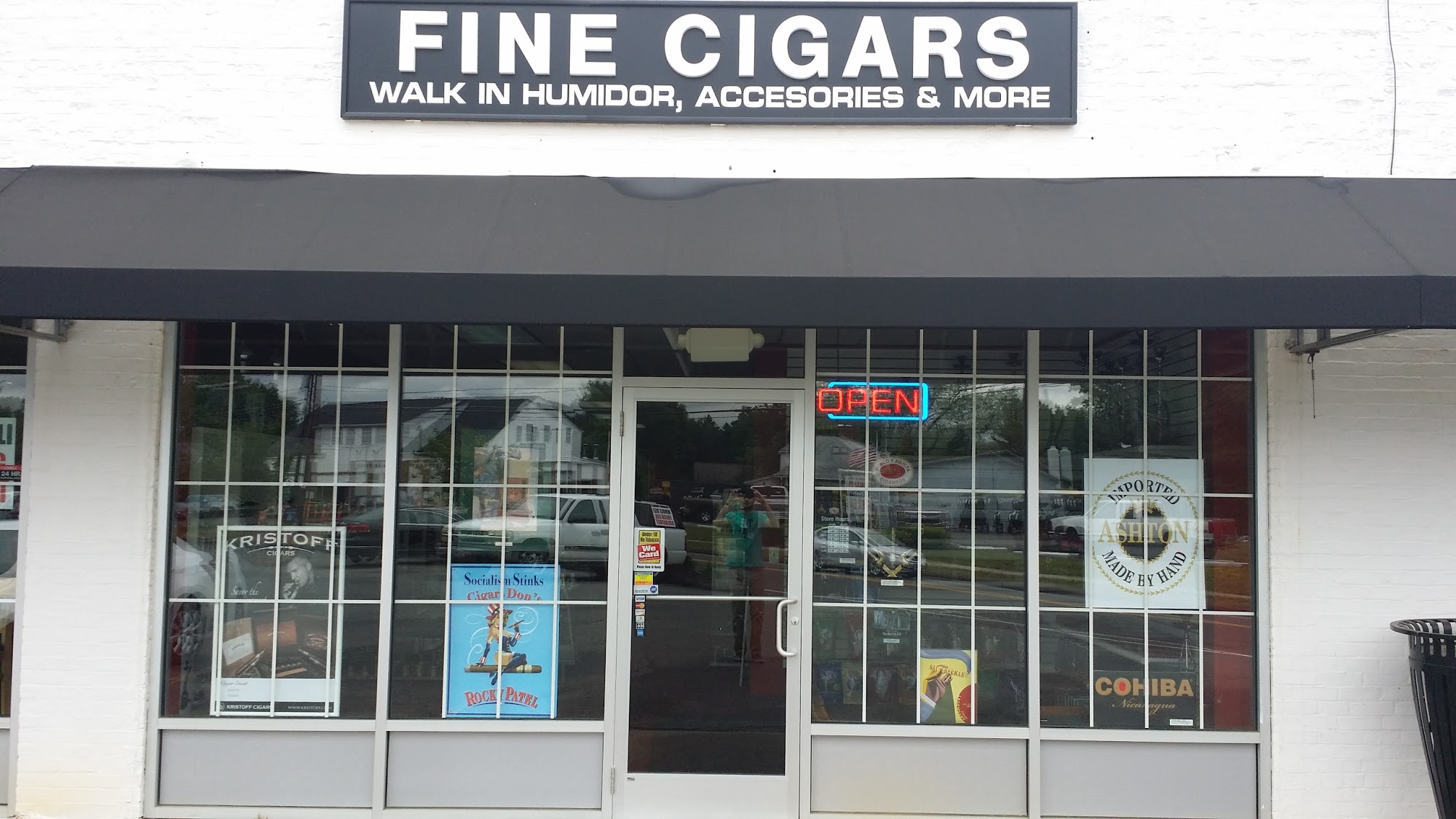 Fine Cigar & Tobacco.