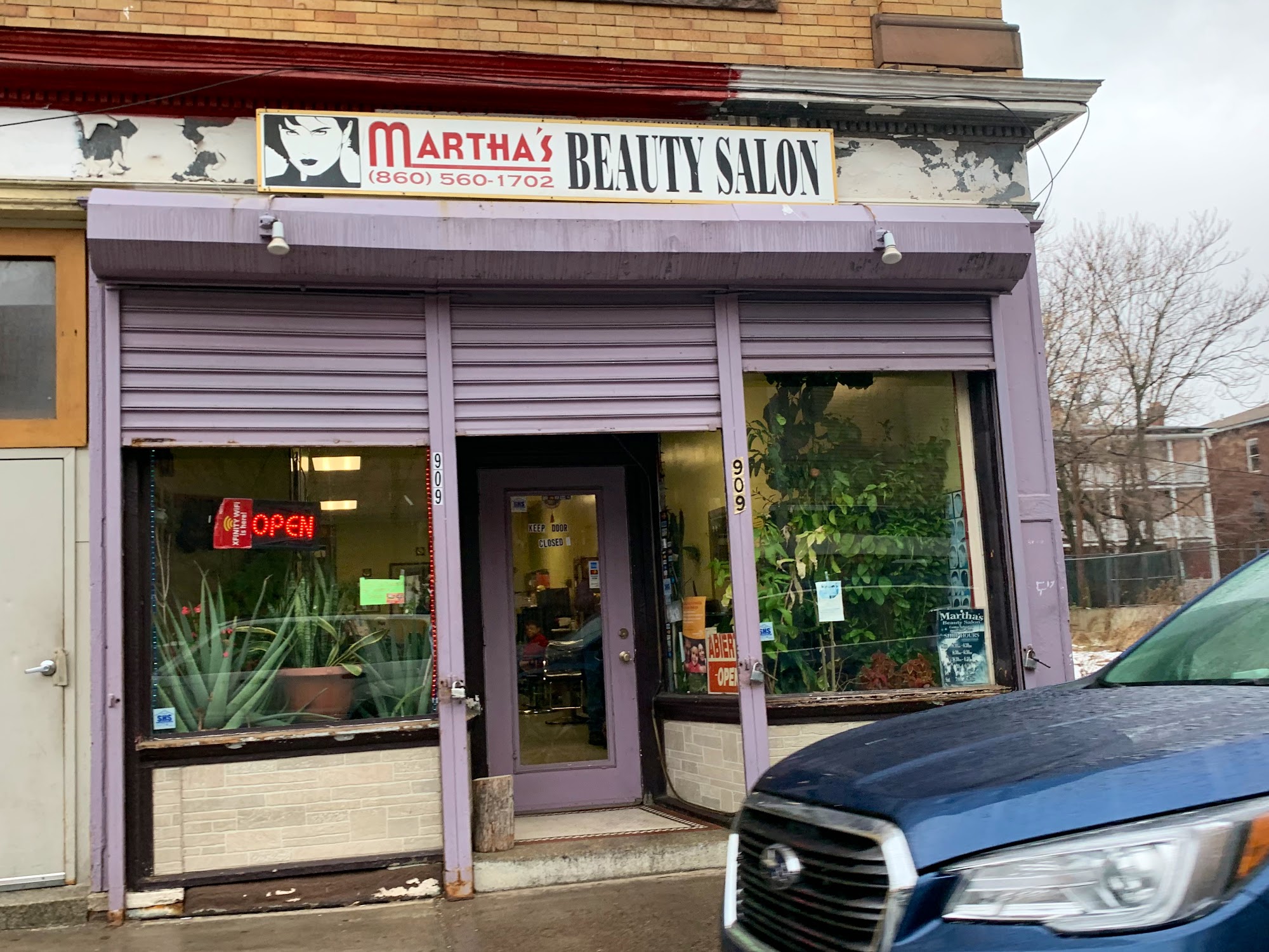 Martha's Beauty Salon LLC