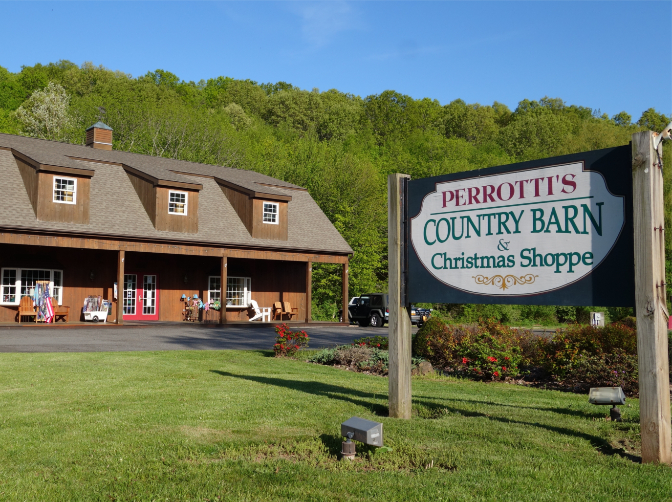 Perrotti's Country Barn
