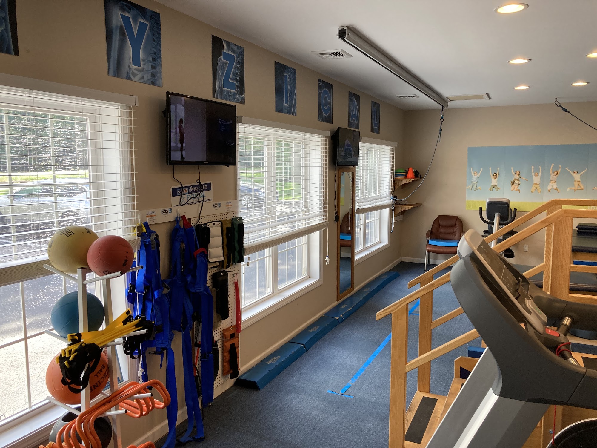FYZICAL Therapy & Balance Centers - Southington