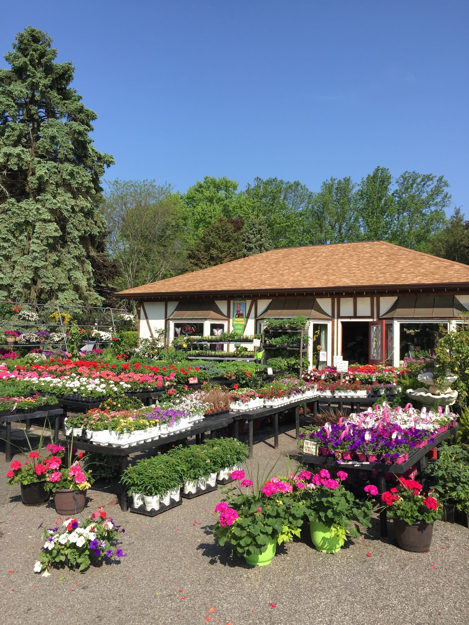 Langanke's Florist and Greenhouses