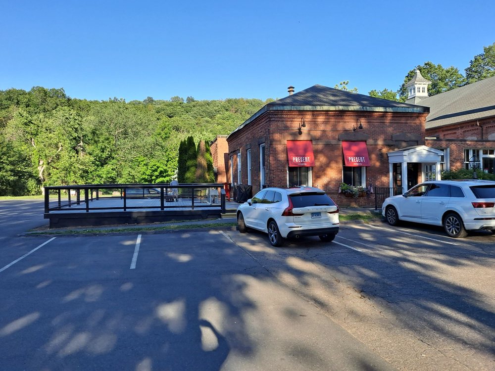 The 15 Best Restaurants In Simsbury Ct - Dec 2021 Selection By Restaurantji