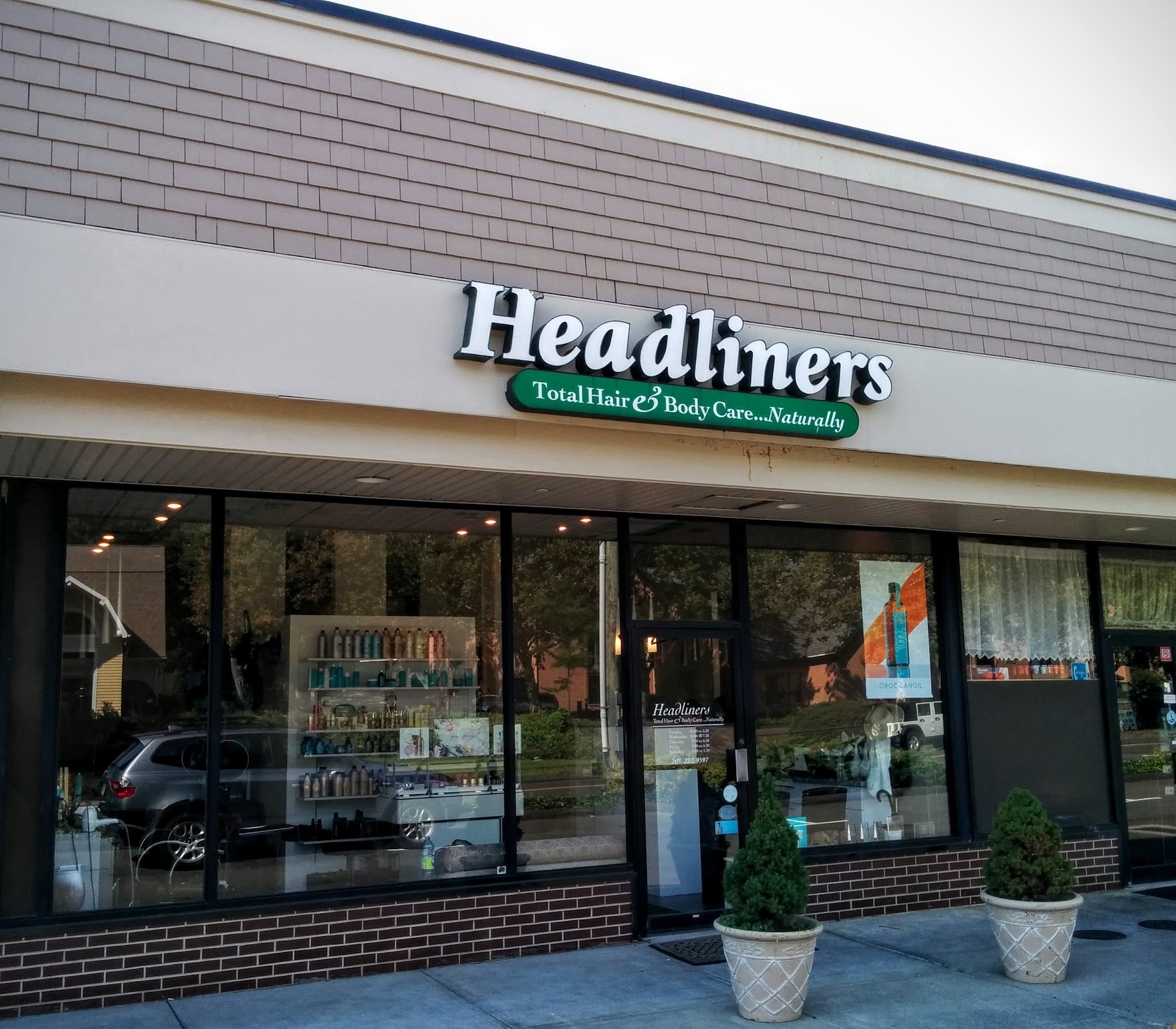 Headliners Salon