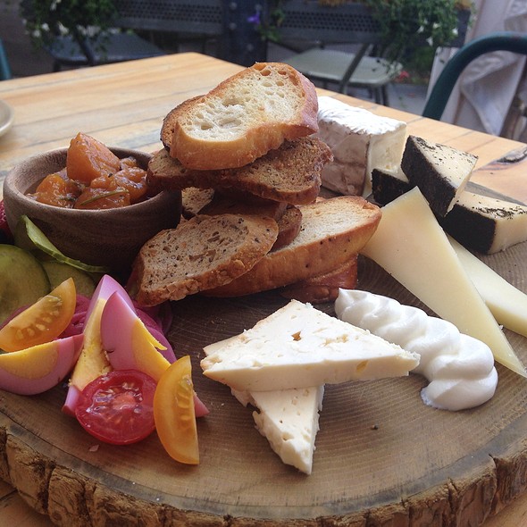 Photo credit: opentable