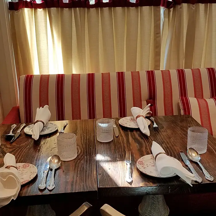 Photo credit: opentable
