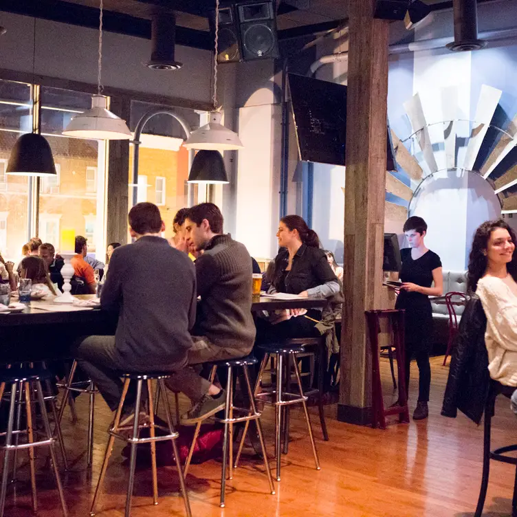 Photo credit: opentable