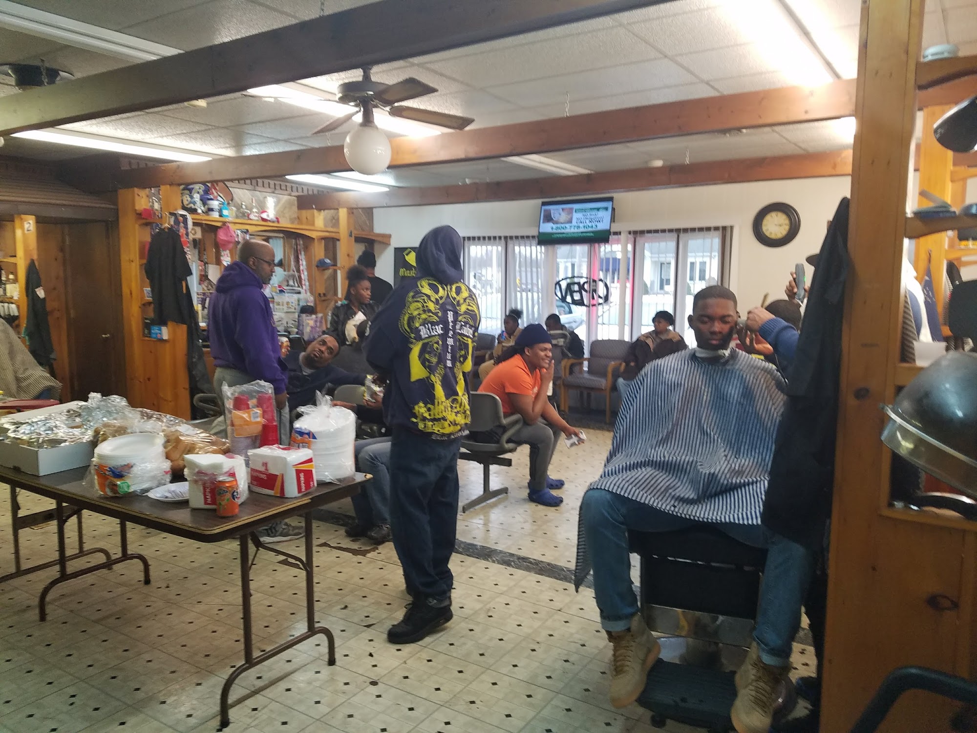 Lions Den Barber shop