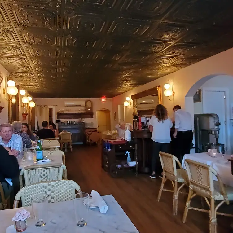 Photo credit: opentable