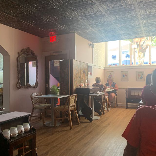 Photo credit: opentable