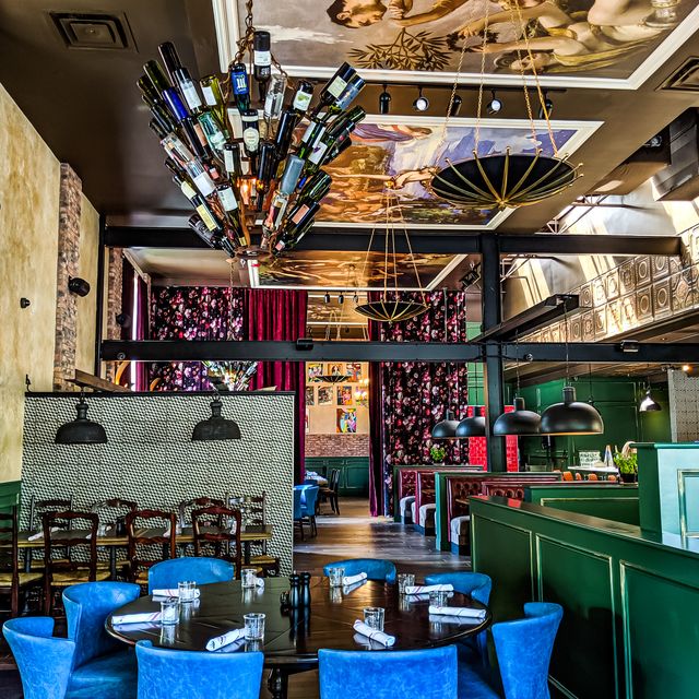 Photo credit: opentable