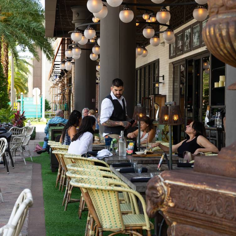 Photo credit: opentable