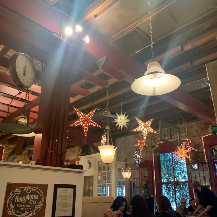 Photo credit: opentable